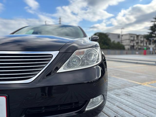 ＬＳ ＬＳ４６０　バージョンＵ　Ｉパッケージ　ＢＢＳ２０インチＡＷ／サンルーフ／ＴＶ／クルコン／前席シートエアコン／前後パーワーシート／パーキングソナー／ブレーキホールド／ＥＴＣ／（46枚目）