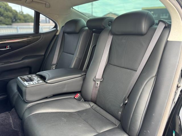 ＬＳ ＬＳ４６０　バージョンＵ　Ｉパッケージ　ＢＢＳ２０インチＡＷ／サンルーフ／ＴＶ／クルコン／前席シートエアコン／前後パーワーシート／パーキングソナー／ブレーキホールド／ＥＴＣ／（59枚目）