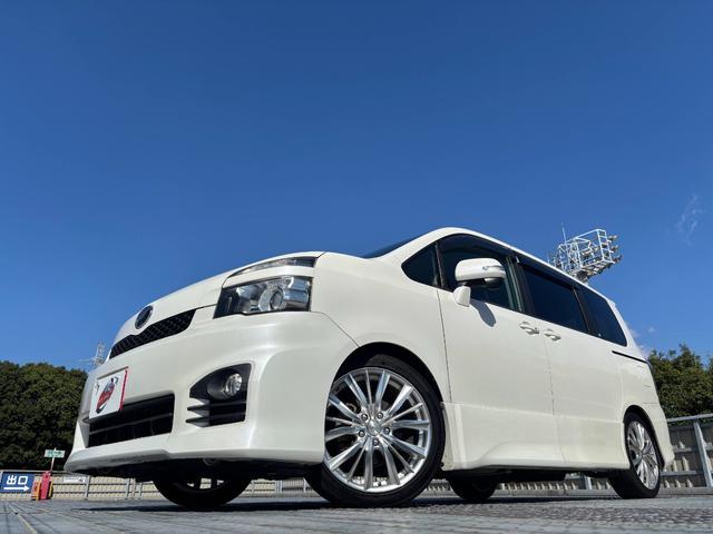 ヴォクシー ＺＳ　社外１８インチＡＷ／Ｂｌｕｅｔｏｏｔｈ／両側パワスラ／カロッツェリアナビ／フリップダウンモニター／インナーミラー型ドラレコ／ウォークスルー／ＥＴＣ（30枚目）
