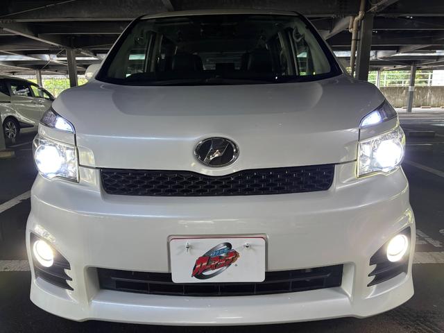 ヴォクシー ＺＳ　社外１８インチＡＷ／Ｂｌｕｅｔｏｏｔｈ／両側パワスラ／カロッツェリアナビ／フリップダウンモニター／インナーミラー型ドラレコ／ウォークスルー／ＥＴＣ（54枚目）