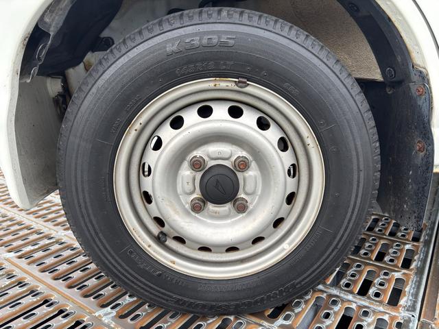 ハイゼットカーゴ スペシャルクリーンハイルーフ　両側スライドドア／ドラレコ／フルフラット／社外ＣＤ／集中ドアロック／Ｗエアバック／（52枚目）