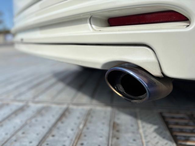 ヴォクシー ＺＳ　社外１８インチＡＷ／モデリスタ／カロッツェリアナビ／サブウーファー／フリップダウンモニター／バックカメラ／ＴＶ／Ｄ席シートヒーター／ＥＴＣ（11枚目）