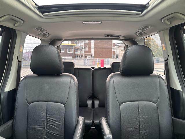 ヴォクシー ＺＳ　社外１８インチＡＷ／モデリスタ／カロッツェリアナビ／サブウーファー／フリップダウンモニター／バックカメラ／ＴＶ／Ｄ席シートヒーター／ＥＴＣ（16枚目）