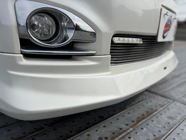 ヴォクシー ＺＳ　社外１８インチＡＷ／モデリスタ／カロッツェリアナビ／サブウーファー／フリップダウンモニター／バックカメラ／ＴＶ／Ｄ席シートヒーター／ＥＴＣ（17枚目）