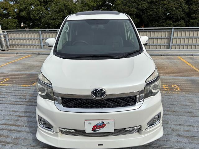 ヴォクシー ＺＳ　社外１８インチＡＷ／モデリスタ／カロッツェリアナビ／サブウーファー／フリップダウンモニター／バックカメラ／ＴＶ／Ｄ席シートヒーター／ＥＴＣ（18枚目）