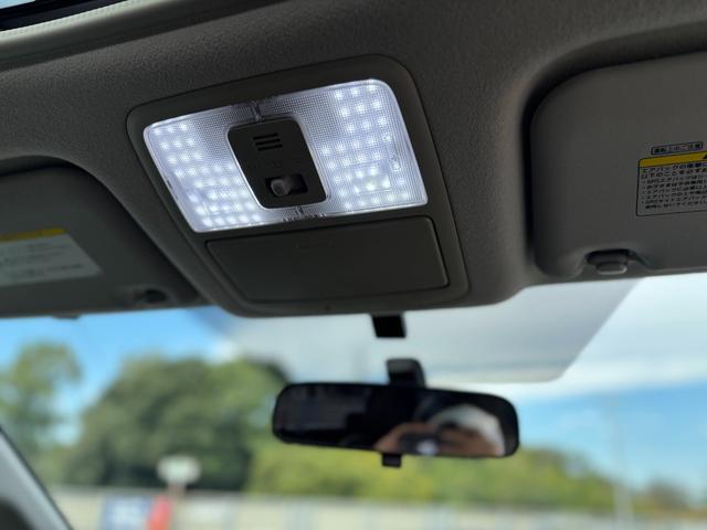 ヴォクシー ＺＳ　社外１８インチＡＷ／モデリスタ／カロッツェリアナビ／サブウーファー／フリップダウンモニター／バックカメラ／ＴＶ／Ｄ席シートヒーター／ＥＴＣ（21枚目）