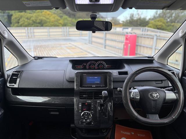 ヴォクシー ＺＳ　社外１８インチＡＷ／モデリスタ／カロッツェリアナビ／サブウーファー／フリップダウンモニター／バックカメラ／ＴＶ／Ｄ席シートヒーター／ＥＴＣ（31枚目）