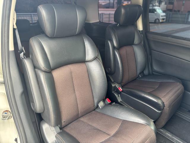 エルグランド 250ハイウェイスターアーバンクロム 社外20インチAW/Bluetooth/両側パワスラ/フリップダウンモニター/8インチALPINEナビ/TV/パワーバックドア/Fエアロ/後席オットマン/ETC(14枚目)