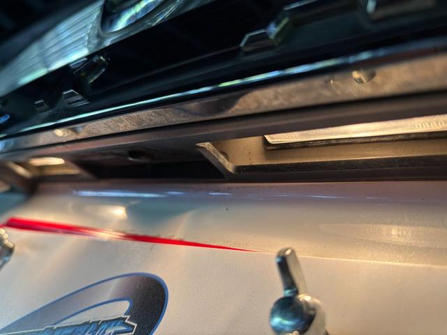 エルグランド 250ハイウェイスターアーバンクロム 社外20インチAW/Bluetooth/両側パワスラ/フリップダウンモニター/8インチALPINEナビ/TV/パワーバックドア/Fエアロ/後席オットマン/ETC(29枚目)