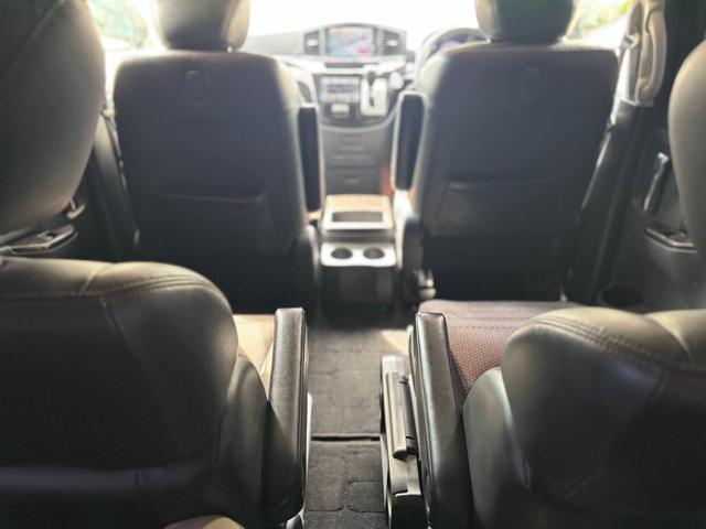 エルグランド 250ハイウェイスターアーバンクロム 社外20インチAW/Bluetooth/両側パワスラ/フリップダウンモニター/8インチALPINEナビ/TV/パワーバックドア/Fエアロ/後席オットマン/ETC(30枚目)