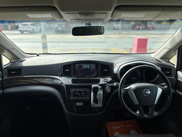 エルグランド 250ハイウェイスターアーバンクロム 社外20インチAW/Bluetooth/両側パワスラ/フリップダウンモニター/8インチALPINEナビ/TV/パワーバックドア/Fエアロ/後席オットマン/ETC(42枚目)