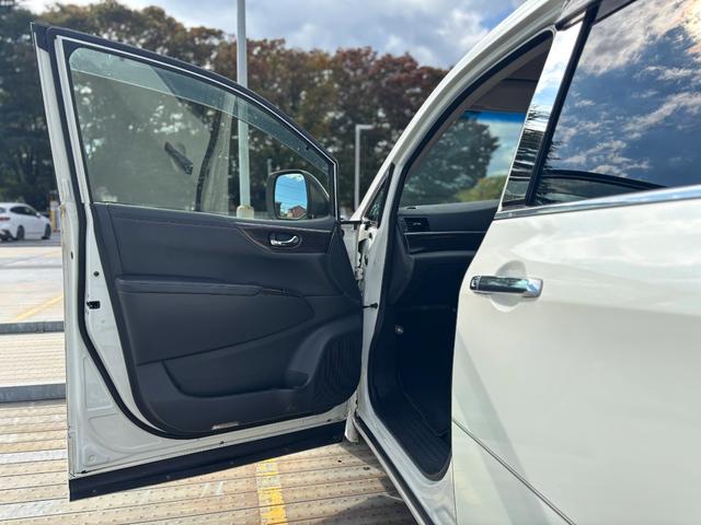 エルグランド 250ハイウェイスターアーバンクロム 社外20インチAW/Bluetooth/両側パワスラ/フリップダウンモニター/8インチALPINEナビ/TV/パワーバックドア/Fエアロ/後席オットマン/ETC(68枚目)