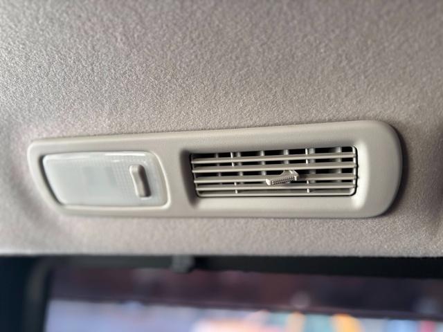 エルグランド 250ハイウェイスターアーバンクロム 社外20インチAW/Bluetooth/両側パワスラ/フリップダウンモニター/8インチALPINEナビ/TV/パワーバックドア/Fエアロ/後席オットマン/ETC(71枚目)