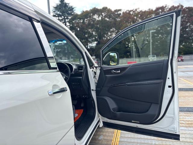 エルグランド 250ハイウェイスターアーバンクロム 社外20インチAW/Bluetooth/両側パワスラ/フリップダウンモニター/8インチALPINEナビ/TV/パワーバックドア/Fエアロ/後席オットマン/ETC(79枚目)