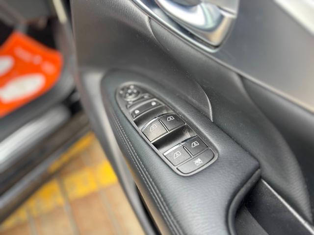 フーガ ３７０ＧＴ　タイプＳ　社外２２インチＡＷ／Ｂｌｕｅｔｏｏｔｈ／ブリッツ車高調／パワーシート／オットマン／バックカメラ／スマートキー／クルコン／カーテシーライト／フォグ／ＥＴＣ（8枚目）