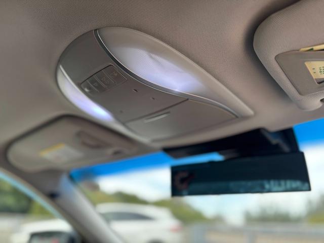 フーガ ３７０ＧＴ　タイプＳ　社外２２インチＡＷ／Ｂｌｕｅｔｏｏｔｈ／ブリッツ車高調／パワーシート／オットマン／バックカメラ／スマートキー／クルコン／カーテシーライト／フォグ／ＥＴＣ（10枚目）