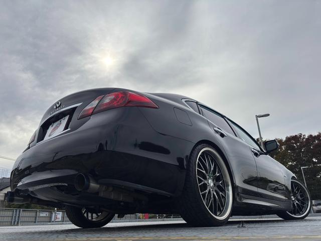 フーガ ３７０ＧＴ　タイプＳ　社外２２インチＡＷ／Ｂｌｕｅｔｏｏｔｈ／ブリッツ車高調／パワーシート／オットマン／バックカメラ／スマートキー／クルコン／カーテシーライト／フォグ／ＥＴＣ（27枚目）