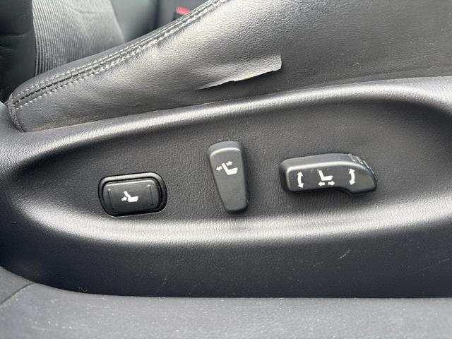 フーガ ３７０ＧＴ　タイプＳ　社外２２インチＡＷ／Ｂｌｕｅｔｏｏｔｈ／ブリッツ車高調／パワーシート／オットマン／バックカメラ／スマートキー／クルコン／カーテシーライト／フォグ／ＥＴＣ（79枚目）