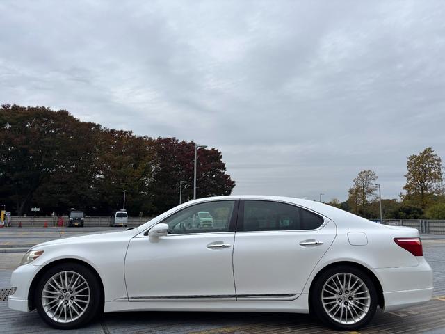 LS LS460 バージョンSZ Iパッケージ 純正19インチAW/Fエアロ/レザーシート/パワーシート/シートヒーター/ワンオーナー/クルコン/TV/バックカメラ/記録簿/ETC(78枚目)