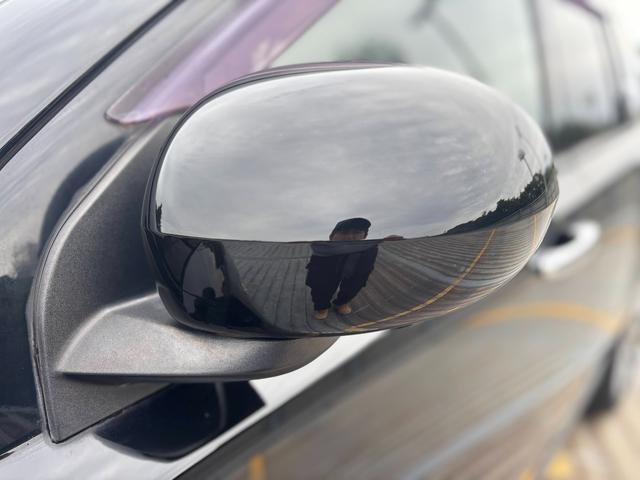 ジープ・コンパス リミテッド　４ＷＤ／Ｂｌｕｅｔｏｏｔｈ／純正１８インチＡＷ／カロッツェリアナビ／ＴＶ／レーダ探知機／ドラレコ／バックカメラ／サイドカメラ／クルコン／レザーシート／ＥＴＣ（22枚目）