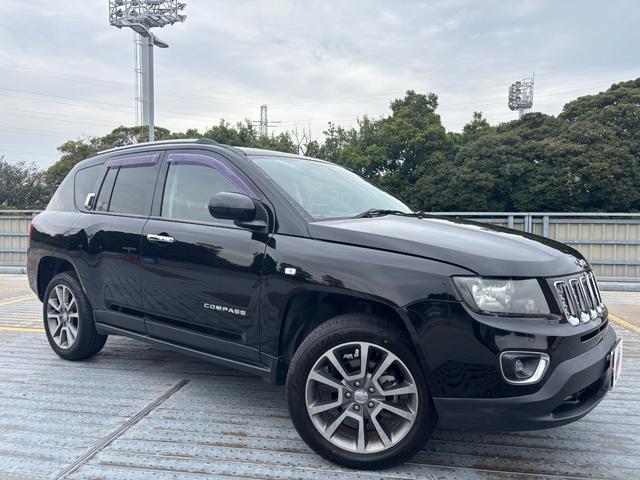 ジープ・コンパス リミテッド　４ＷＤ／Ｂｌｕｅｔｏｏｔｈ／純正１８インチＡＷ／カロッツェリアナビ／ＴＶ／レーダ探知機／ドラレコ／バックカメラ／サイドカメラ／クルコン／レザーシート／ＥＴＣ（34枚目）