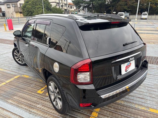 ジープ・コンパス リミテッド　４ＷＤ／Ｂｌｕｅｔｏｏｔｈ／純正１８インチＡＷ／カロッツェリアナビ／ＴＶ／レーダ探知機／ドラレコ／バックカメラ／サイドカメラ／クルコン／レザーシート／ＥＴＣ（72枚目）