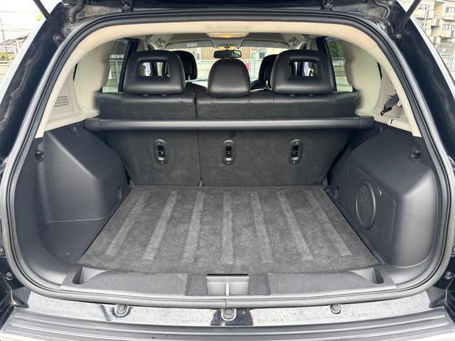 ジープ・コンパス リミテッド　４ＷＤ／Ｂｌｕｅｔｏｏｔｈ／純正１８インチＡＷ／カロッツェリアナビ／ＴＶ／レーダ探知機／ドラレコ／バックカメラ／サイドカメラ／クルコン／レザーシート／ＥＴＣ（79枚目）