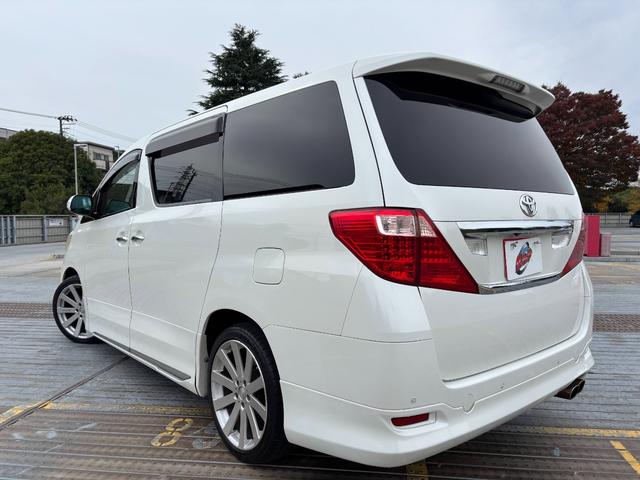 アルファード ２４０Ｇ　４ＷＤ／ワンオーナー／社外１９インチＡＷ／両側パワスラ／Ｆ．Ｒエアロ／パワーシート／後席オットマン／クルコン／フリップダウンモニター／バックカメラ／（33枚目）