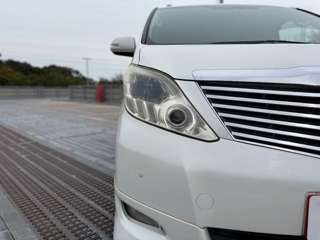 アルファード ２４０Ｇ　４ＷＤ／ワンオーナー／社外１９インチＡＷ／両側パワスラ／Ｆ．Ｒエアロ／パワーシート／後席オットマン／クルコン／フリップダウンモニター／バックカメラ／（37枚目）