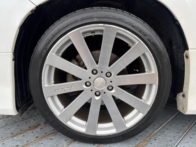 アルファード ２４０Ｇ　４ＷＤ／ワンオーナー／社外１９インチＡＷ／両側パワスラ／Ｆ．Ｒエアロ／パワーシート／後席オットマン／クルコン／フリップダウンモニター／バックカメラ／（38枚目）