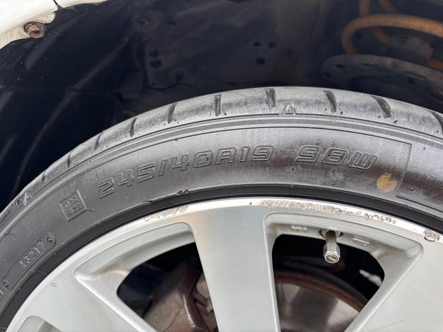 アルファード ２４０Ｇ　４ＷＤ／ワンオーナー／社外１９インチＡＷ／両側パワスラ／Ｆ．Ｒエアロ／パワーシート／後席オットマン／クルコン／フリップダウンモニター／バックカメラ／（47枚目）