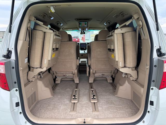 アルファード ２４０Ｇ　４ＷＤ／ワンオーナー／社外１９インチＡＷ／両側パワスラ／Ｆ．Ｒエアロ／パワーシート／後席オットマン／クルコン／フリップダウンモニター／バックカメラ／（52枚目）