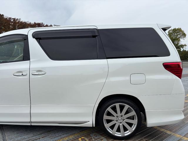 アルファード ２４０Ｇ　４ＷＤ／ワンオーナー／社外１９インチＡＷ／両側パワスラ／Ｆ．Ｒエアロ／パワーシート／後席オットマン／クルコン／フリップダウンモニター／バックカメラ／（53枚目）