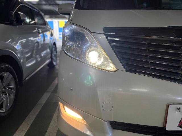 アルファード ２４０Ｇ　４ＷＤ／ワンオーナー／社外１９インチＡＷ／両側パワスラ／Ｆ．Ｒエアロ／パワーシート／後席オットマン／クルコン／フリップダウンモニター／バックカメラ／（57枚目）