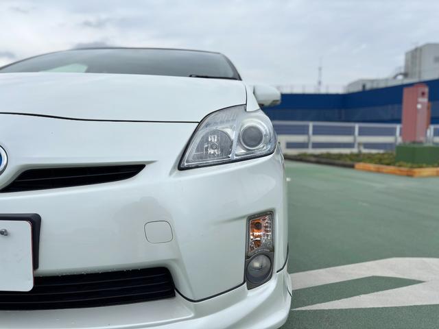 プリウス Ｓ　ＷＯＲＫ１８インチＡＷ／Ｂｌｕｅｔｏｏｔｈ／サンルーフ／カロッツェリアナビ／ＴＶ／ＴＥＩＮ車高調／クルコン／バックカメラ／ＥＴＣ（8枚目）