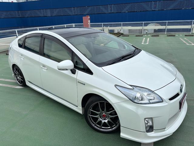 プリウス Ｓ　ＷＯＲＫ１８インチＡＷ／Ｂｌｕｅｔｏｏｔｈ／サンルーフ／カロッツェリアナビ／ＴＶ／ＴＥＩＮ車高調／クルコン／バックカメラ／ＥＴＣ（32枚目）