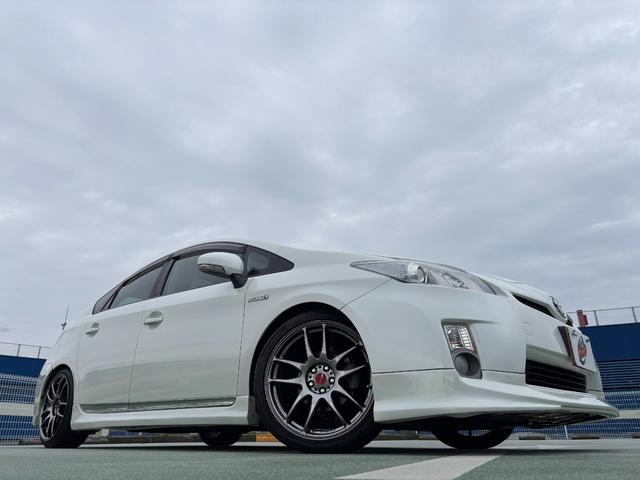 プリウス Ｓ　ＷＯＲＫ１８インチＡＷ／Ｂｌｕｅｔｏｏｔｈ／サンルーフ／カロッツェリアナビ／ＴＶ／ＴＥＩＮ車高調／クルコン／バックカメラ／ＥＴＣ（45枚目）