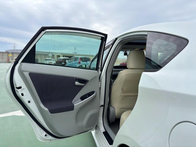 プリウス Ｓ　ＷＯＲＫ１８インチＡＷ／Ｂｌｕｅｔｏｏｔｈ／サンルーフ／カロッツェリアナビ／ＴＶ／ＴＥＩＮ車高調／クルコン／バックカメラ／ＥＴＣ（51枚目）