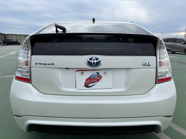 プリウス Ｓ　ＷＯＲＫ１８インチＡＷ／Ｂｌｕｅｔｏｏｔｈ／サンルーフ／カロッツェリアナビ／ＴＶ／ＴＥＩＮ車高調／クルコン／バックカメラ／ＥＴＣ（78枚目）