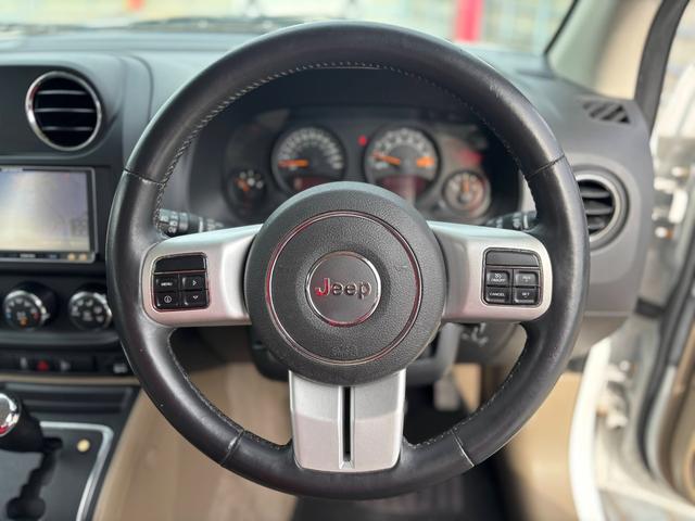 ジープ・コンパス アルティテュード　スポーツ　ナビエディション　純正１７インチＡＷ／Ｂｌｕｅｔｏｏｔｈ／カロッツェリアナビ／サイドカメラ／ルーフレール／クルコン／フォグ（21枚目）