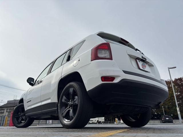 ジープ・コンパス アルティテュード　スポーツ　ナビエディション　純正１７インチＡＷ／Ｂｌｕｅｔｏｏｔｈ／カロッツェリアナビ／サイドカメラ／ルーフレール／クルコン／フォグ（38枚目）