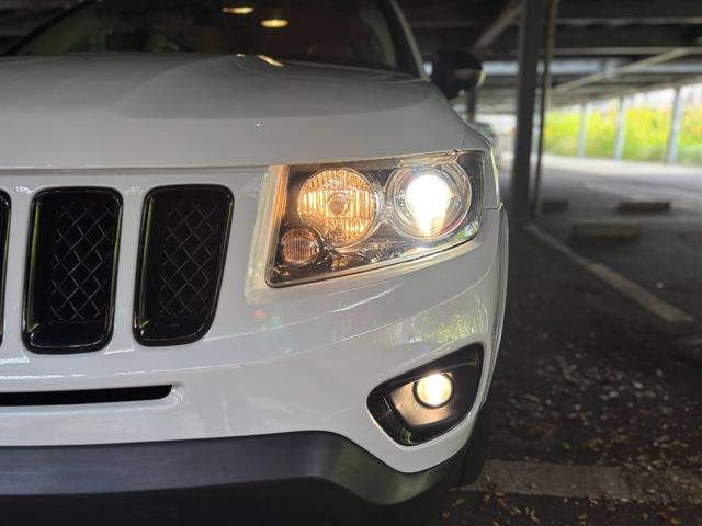 ジープ・コンパス アルティテュード　スポーツ　ナビエディション　純正１７インチＡＷ／Ｂｌｕｅｔｏｏｔｈ／カロッツェリアナビ／サイドカメラ／ルーフレール／クルコン／フォグ（42枚目）