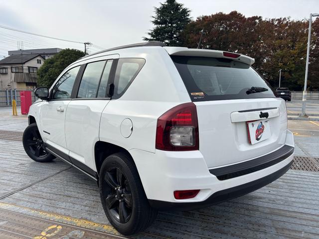 ジープ・コンパス アルティテュード　スポーツ　ナビエディション　純正１７インチＡＷ／Ｂｌｕｅｔｏｏｔｈ／カロッツェリアナビ／サイドカメラ／ルーフレール／クルコン／フォグ（60枚目）