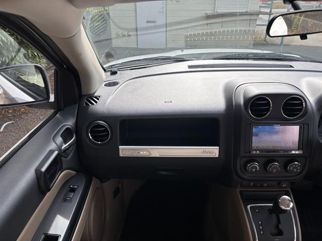 ジープ・コンパス アルティテュード　スポーツ　ナビエディション　純正１７インチＡＷ／Ｂｌｕｅｔｏｏｔｈ／カロッツェリアナビ／サイドカメラ／ルーフレール／クルコン／フォグ（73枚目）