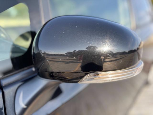 プリウスアルファ Ｓ　純正１６インチＡＷ／Ｂｌｕｅｔｏｏｔｈ／７人乗り／バックカメラ／ＴＶ／フォグ／プッシュスタート／ＥＴＣ（5枚目）