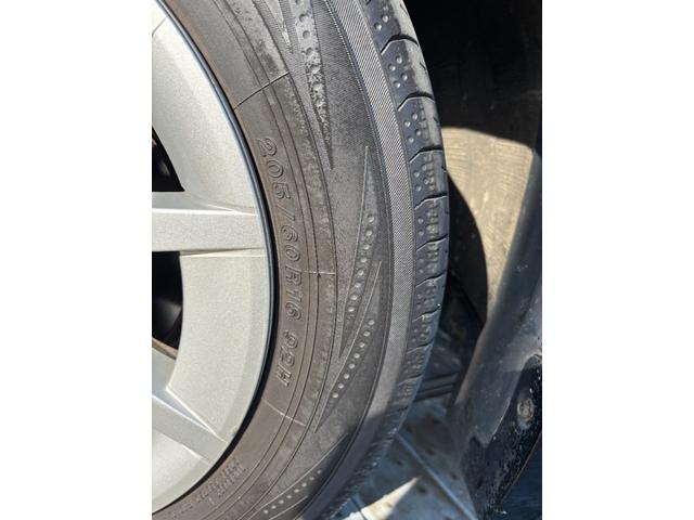 プリウスアルファ Ｓ　純正１６インチＡＷ／Ｂｌｕｅｔｏｏｔｈ／７人乗り／バックカメラ／ＴＶ／フォグ／プッシュスタート／ＥＴＣ（8枚目）