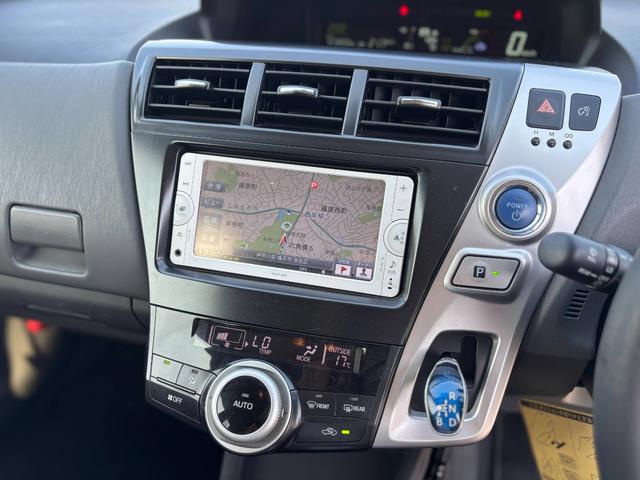 プリウスアルファ Ｓ　純正１６インチＡＷ／Ｂｌｕｅｔｏｏｔｈ／７人乗り／バックカメラ／ＴＶ／フォグ／プッシュスタート／ＥＴＣ（12枚目）