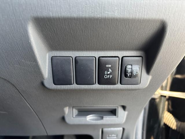 プリウスアルファ Ｓ　純正１６インチＡＷ／Ｂｌｕｅｔｏｏｔｈ／７人乗り／バックカメラ／ＴＶ／フォグ／プッシュスタート／ＥＴＣ（22枚目）