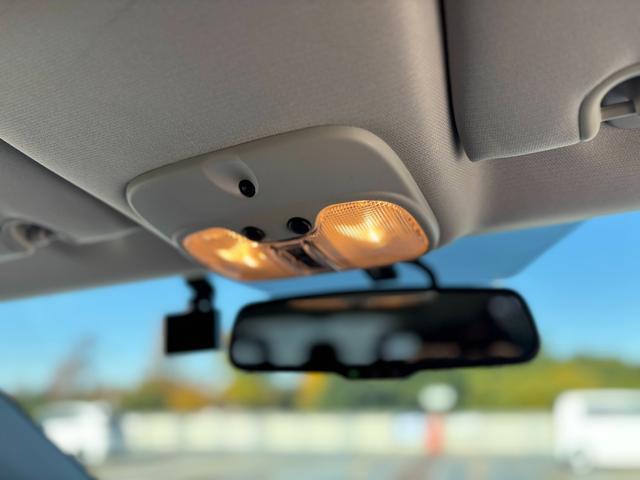 ジープ・コンパス リミテッド　４ＷＤ／１８インチアルミＡＷ／サンルーフ／レザーシート／Ｄ席パワーシート／シートヒーター／サイドカメラ／ドラレコ／クルコン／ＥＴＣ（19枚目）