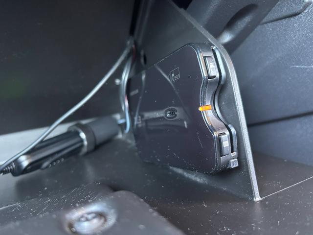 ジープ・コンパス リミテッド　４ＷＤ／１８インチアルミＡＷ／サンルーフ／レザーシート／Ｄ席パワーシート／シートヒーター／サイドカメラ／ドラレコ／クルコン／ＥＴＣ（22枚目）